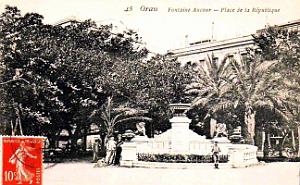 Oran - Place de la Republique -  Fontaine Aucour   